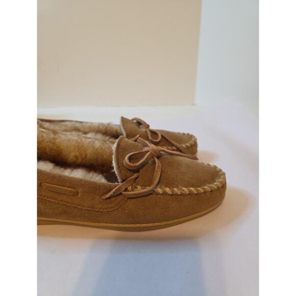 Minnetonka Women's Size 8 Golden Tan Sheepskin Slippers House Shoes - Picture 9 of 14